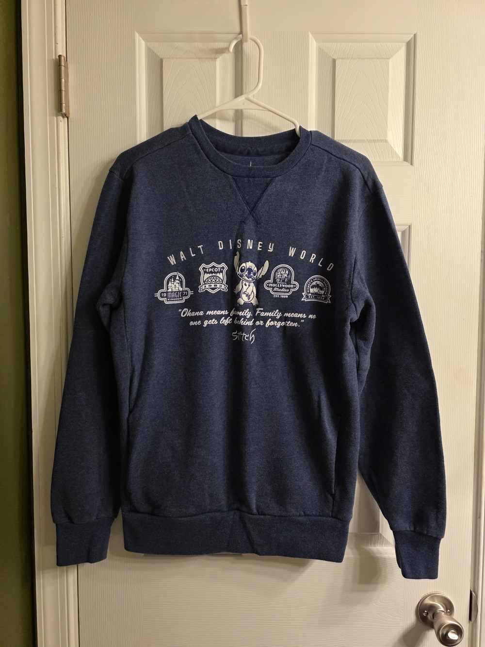 Walt Disney World Stitch Crewneck Sweatshirt